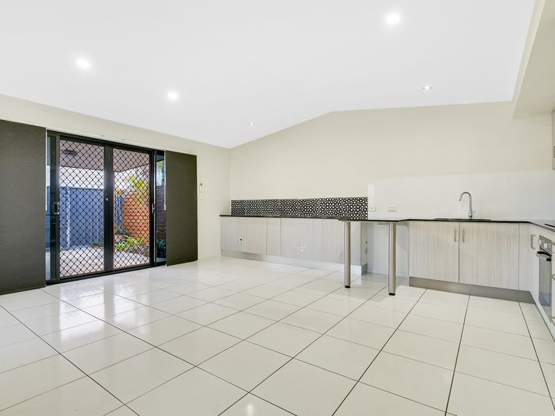 Unit 1/43 Anakie St, Emerald, Qld 4720 - Property Details