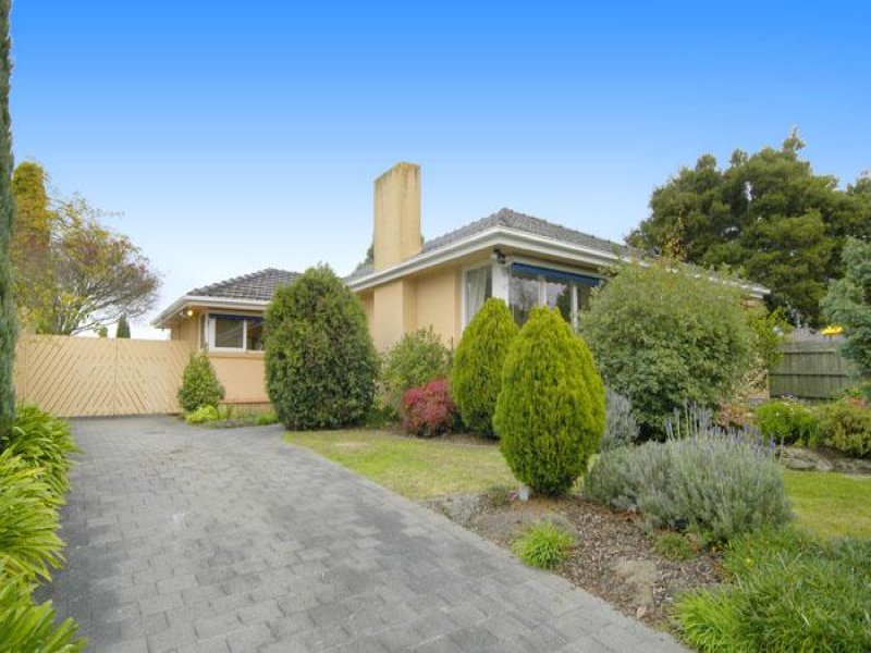 8 Aintree Avenue, Doncaster East, VIC 3109