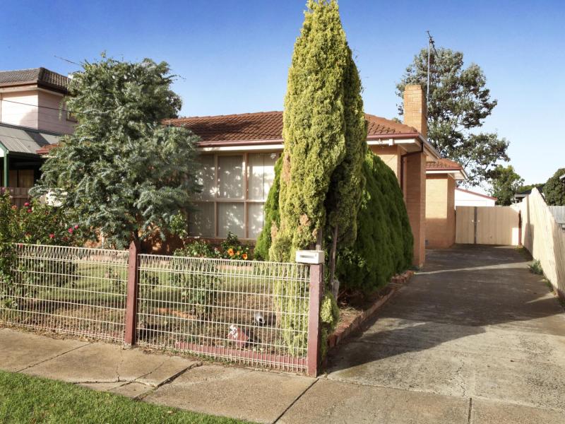 6 Curlew Close, Melton, Vic 3337 Property Details