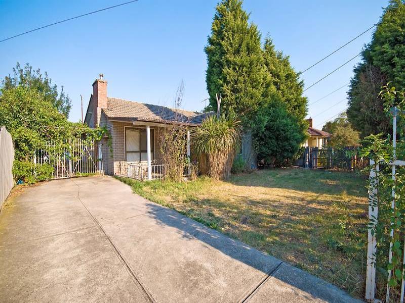 70 HUBERT AVENUE, Glenroy, Vic 3046 Property Details