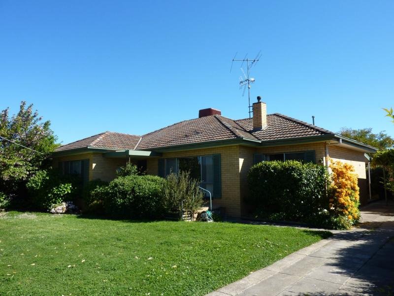 44 Waller Street, Benalla, Vic 3672 Property Details