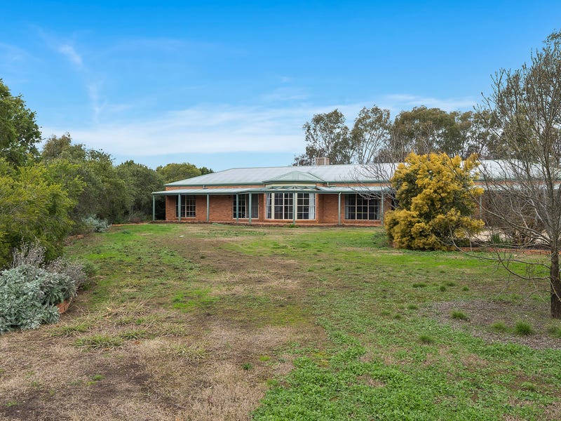 Houses for Sale in Benalla, VIC 3672