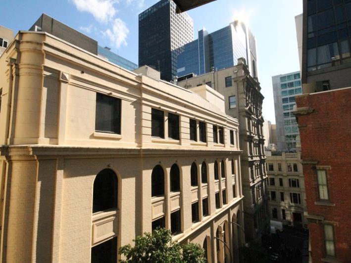 1/4 Bank Place, Melbourne, VIC 3000 - realestate.com.au