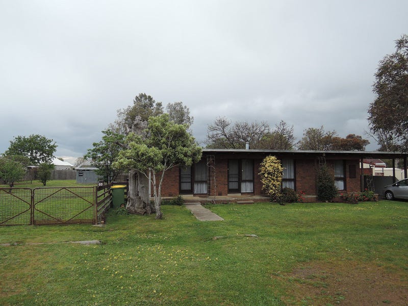 69 Mahoneys Road, Riddells Creek, VIC 3431