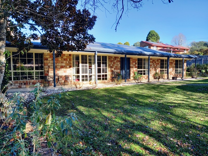 9 Cypress Street, Dorrigo, NSW 2453 House for Sale