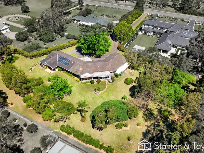 33 Garswood Road, Glenmore Park, NSW 2745 33 Garswood Road, Glenmore Park, NSW 2745