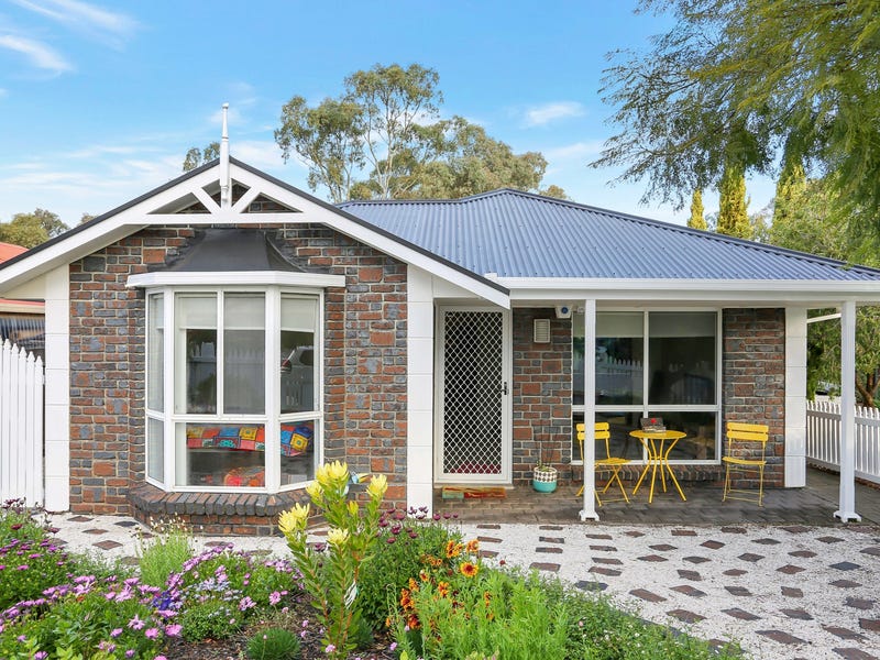 9 De Pledge Court, Wynn Vale, SA 5127