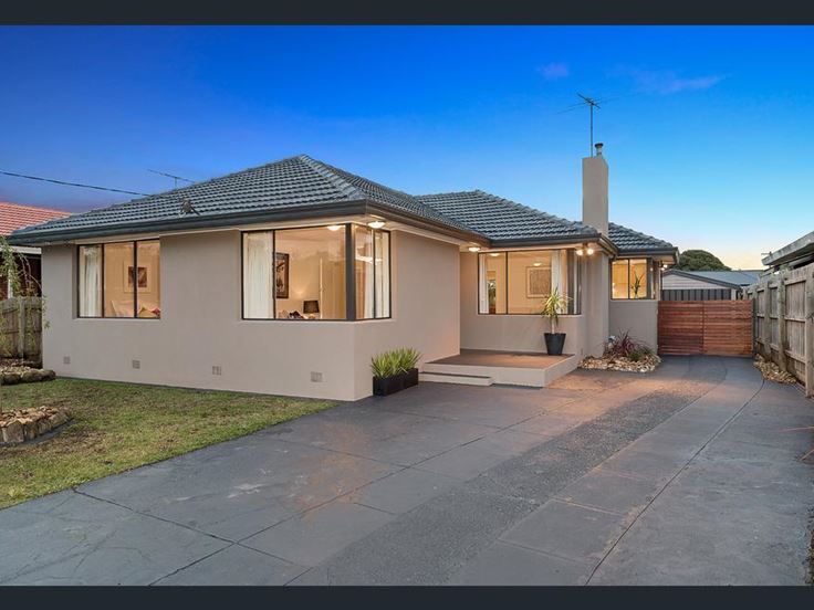 6 Venice Avenue, Mitcham, VIC 3132