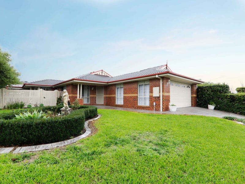 38 Moondarra Drive, Berwick, VIC 3806