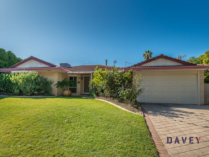 124 Barridale Drive, Kingsley, WA 6026 Property Details