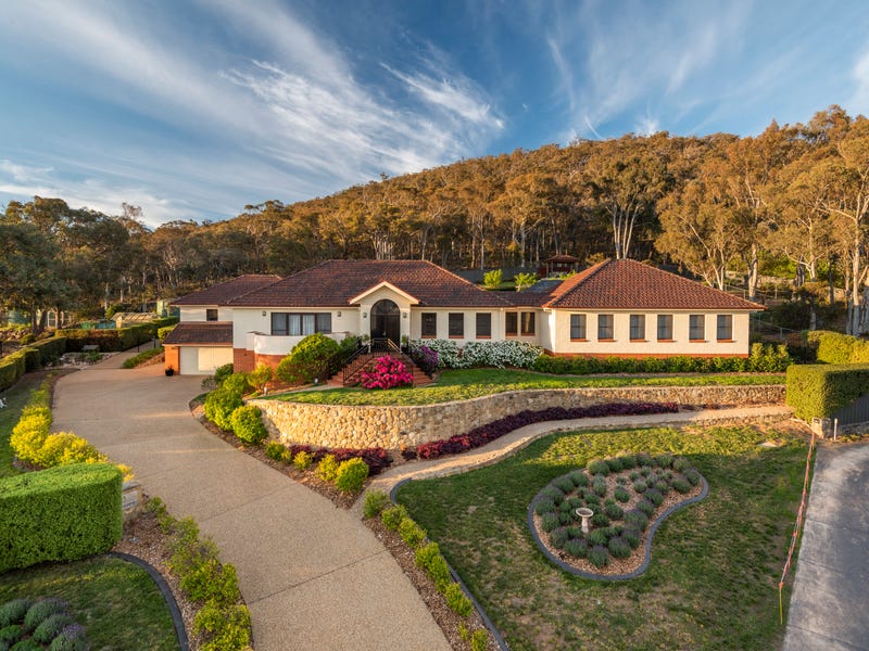 15 Boree Place, Jerrabomberra, NSW 2619 Property Details