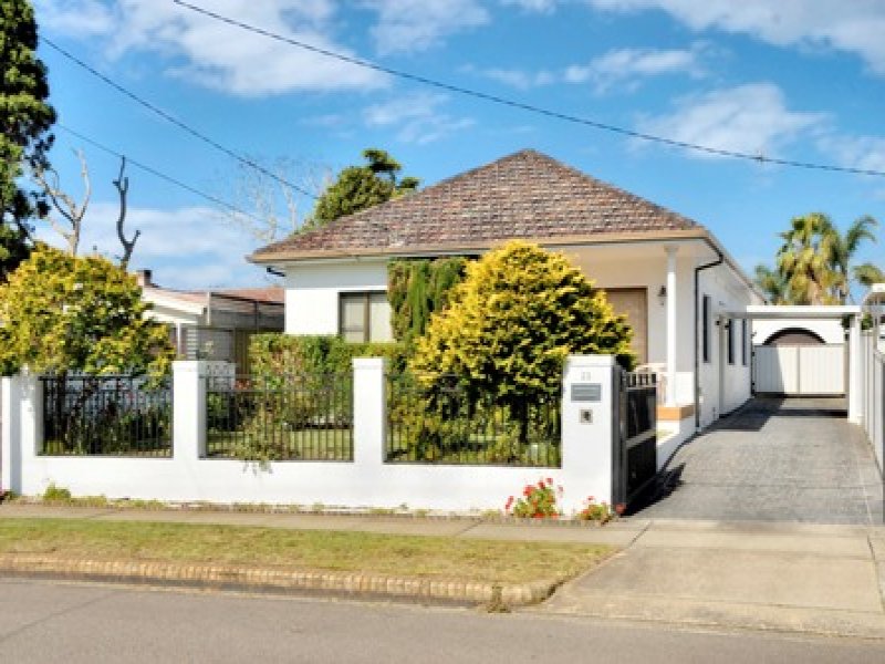 23 Francis Avenue, BrightonLeSands, NSW 2216 Property Details