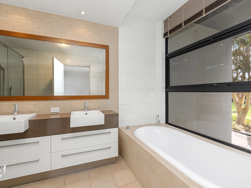 18 Lupin Hill Grove, Nedlands, WA 6009