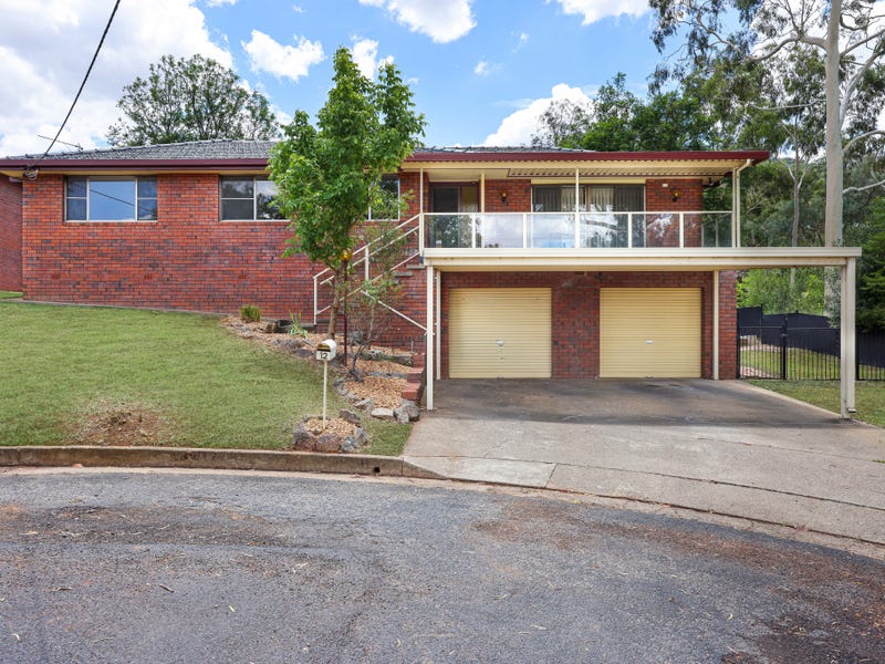 12 Bailey Avenue, Tamworth, NSW 2340 Property Details