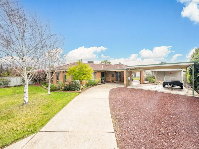 69 Kialla Lakes Drive, Kialla, Vic 3631 House for Sale realestate