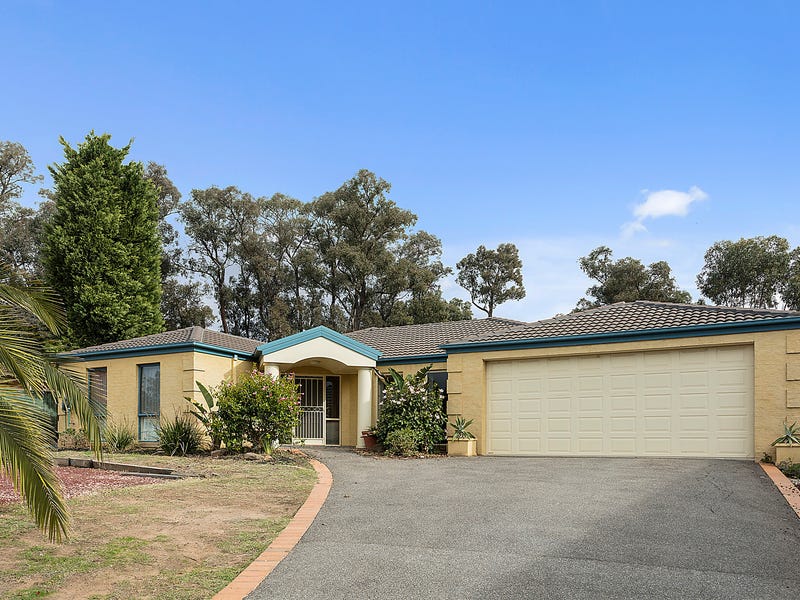 28 Northmoor Drive, Strathdale, VIC 3550