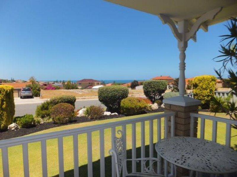 8 Southern Cross Circle, Ocean Reef, WA 6027