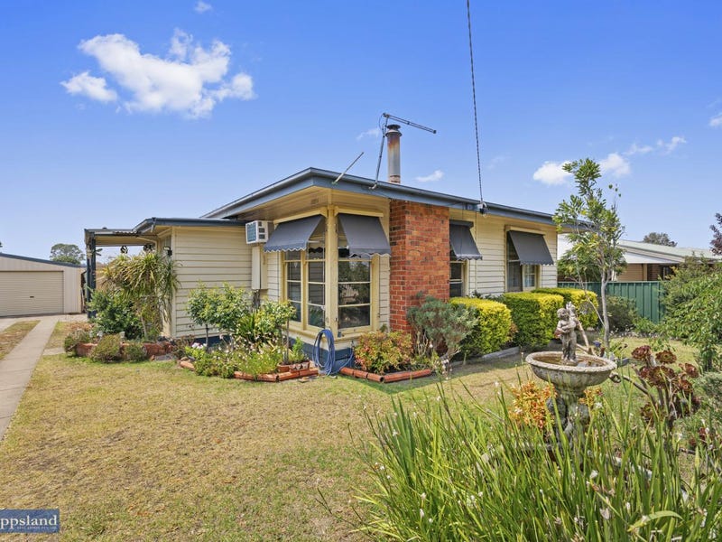 11 Gordon Street, Heyfield, VIC 3858