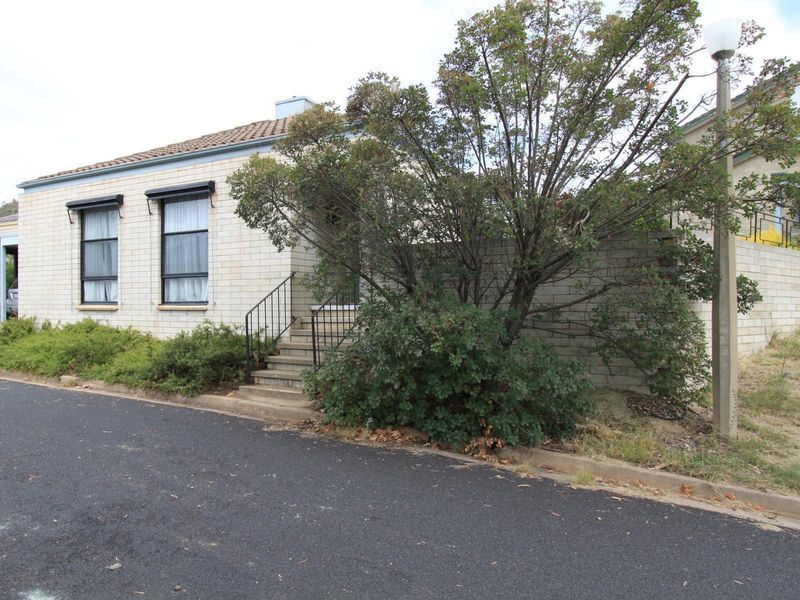 2 Cosgrove Street, Curtin, ACT 2605