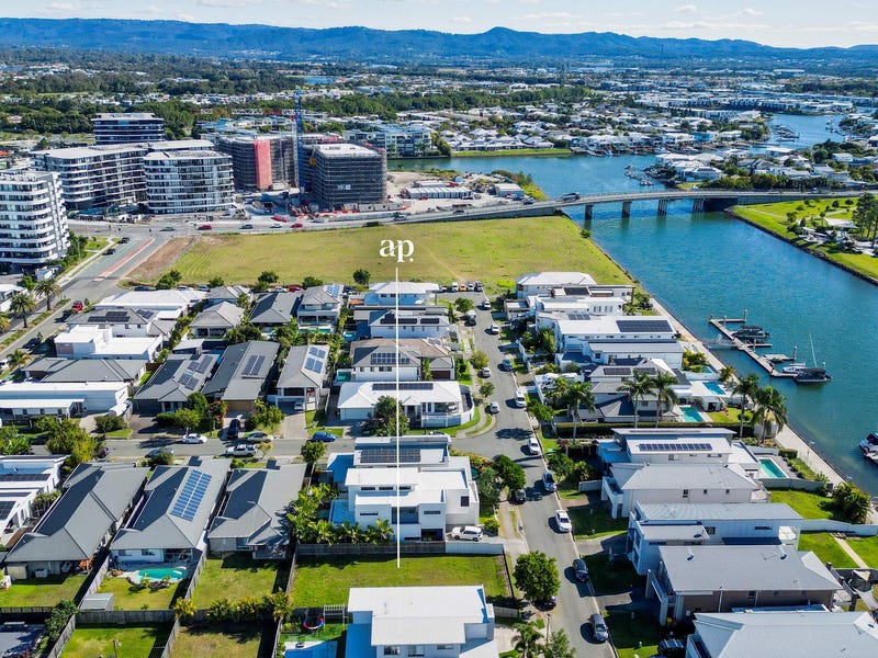 Real Estate & Property for Sale in Broadbeach, QLD 4218 (+3 locations