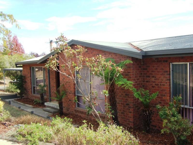 31 Robert St, Myrtleford, Vic 3737 Property Details