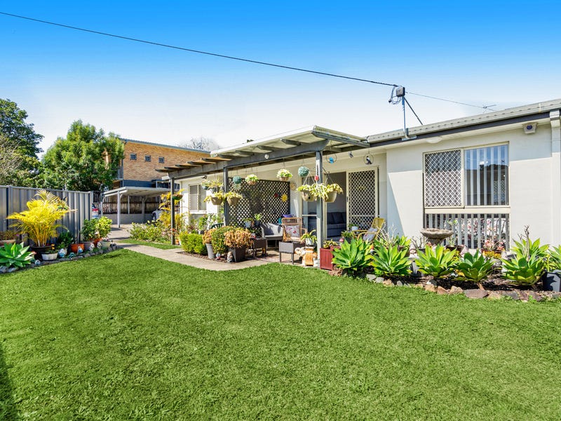 2/51 Arundell Avenue, Nambour, Qld 4560 Property Details