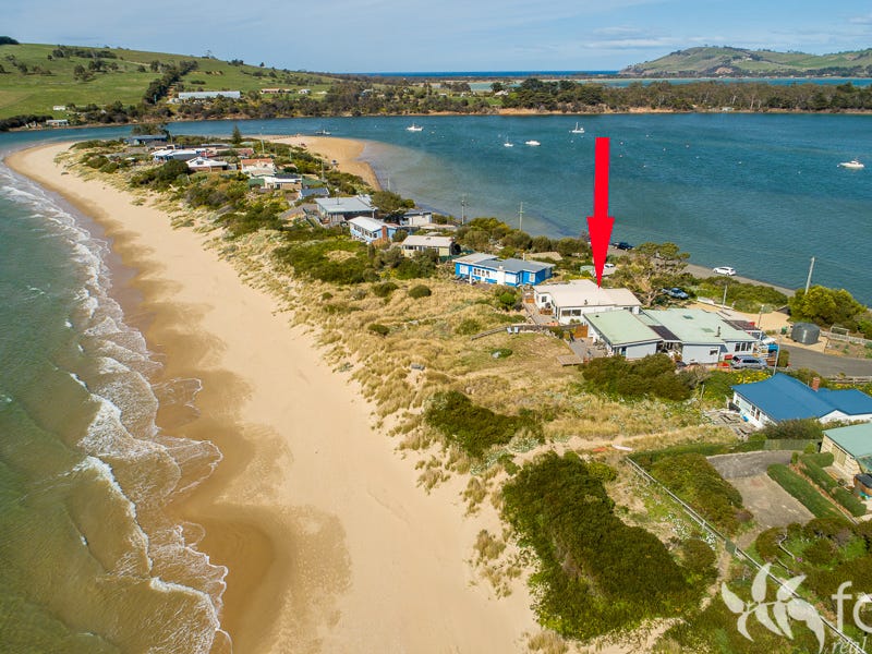 68 Pipe Clay Esplanade, Cremorne, Tas 7024 Property Details