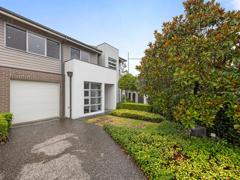 Houses for Sale in Glenmore Park, NSW 2745