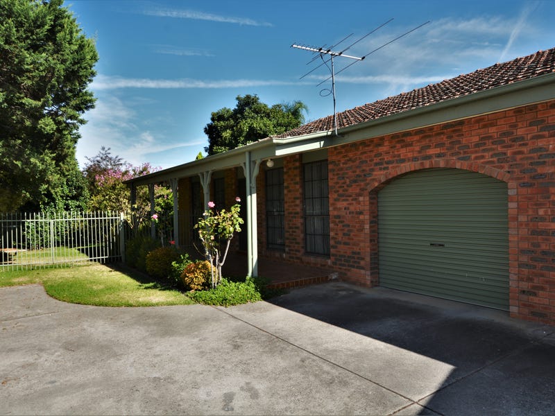 2/405 Kotthoff Street, Lavington, NSW 2641 Property Details