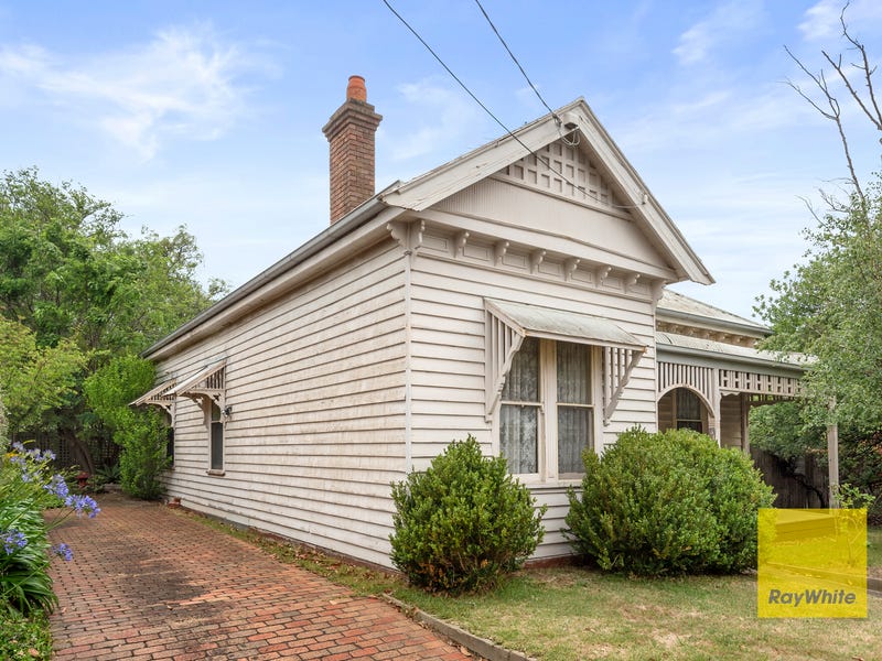 21 St Albans Road, East Geelong, VIC 3219