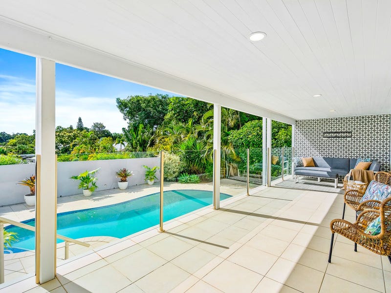 15 REED STREET, Ashmore, Qld 4214 Property Details