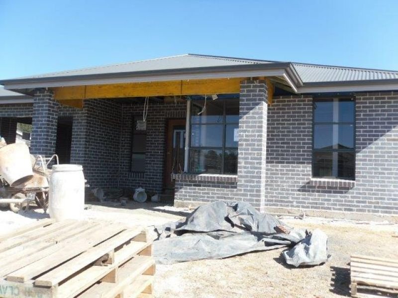 7 Lombardy Way, Orange, NSW 2800 Property Details