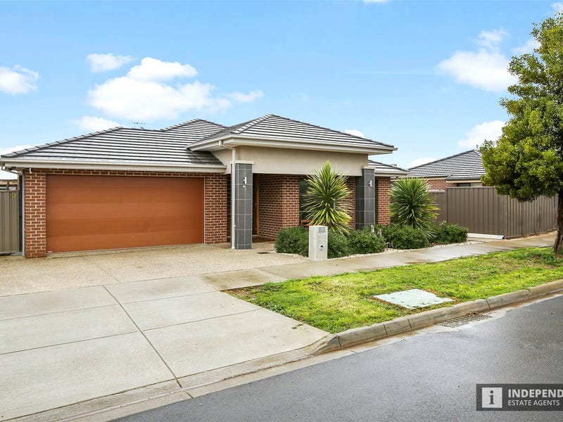 34 Cinnabar Way, Cobblebank, Vic 3338 Property Details