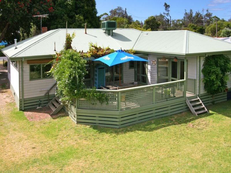 711 Point Nepean Road, McCrae, Vic 3938 Property Details