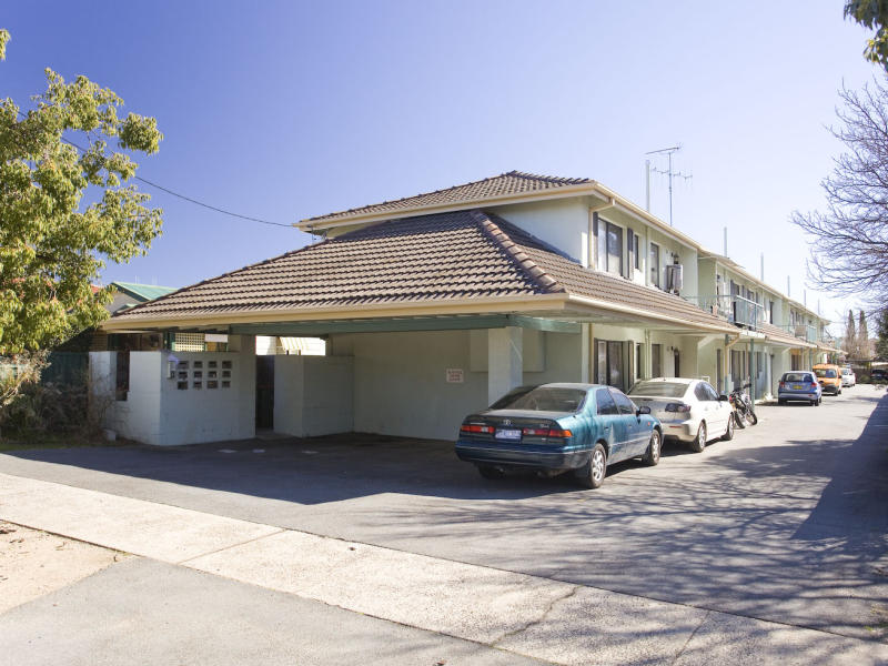 1/7 Munro Road, Queanbeyan, NSW 2620 Property Details