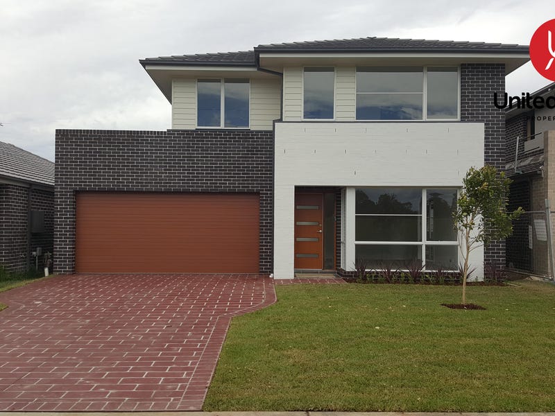 12 Clarence Drive, Elizabeth Hills, NSW 2171