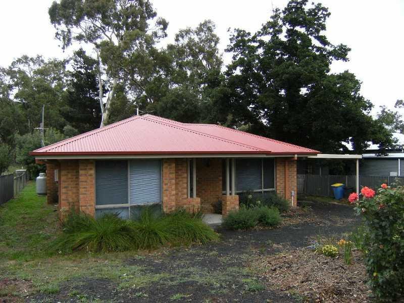 7 Binghams Road, Harcourt, Vic 3453 Property Details