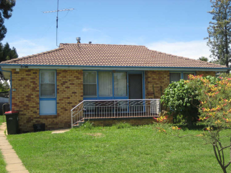 27 Bourne Street, West Tamworth, NSW 2340