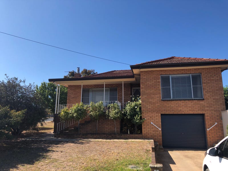 137 Lambie Street, Tumut, NSW 2720