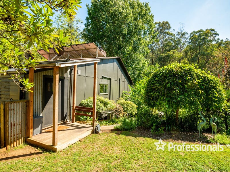 4 Lloyds Road, Powelltown, Vic 3797 Property Details