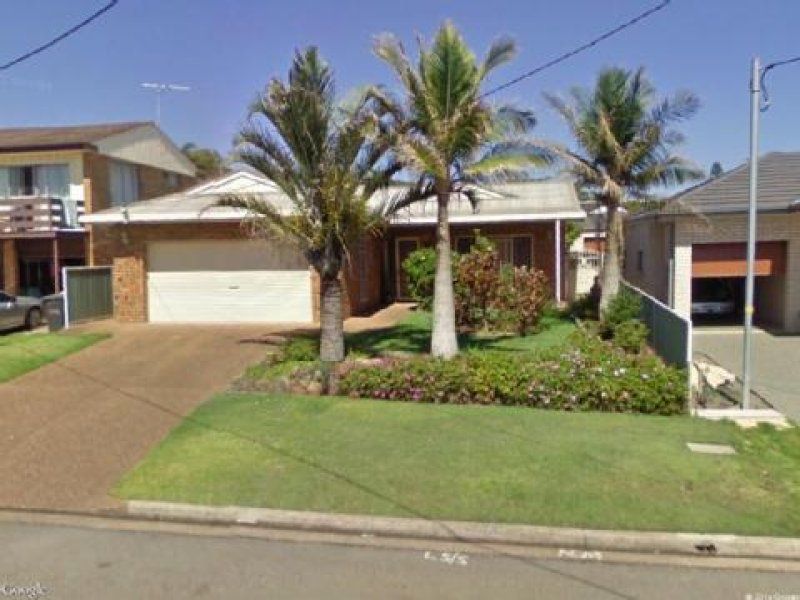 104 Caves Beach Road, Caves Beach, NSW 2281