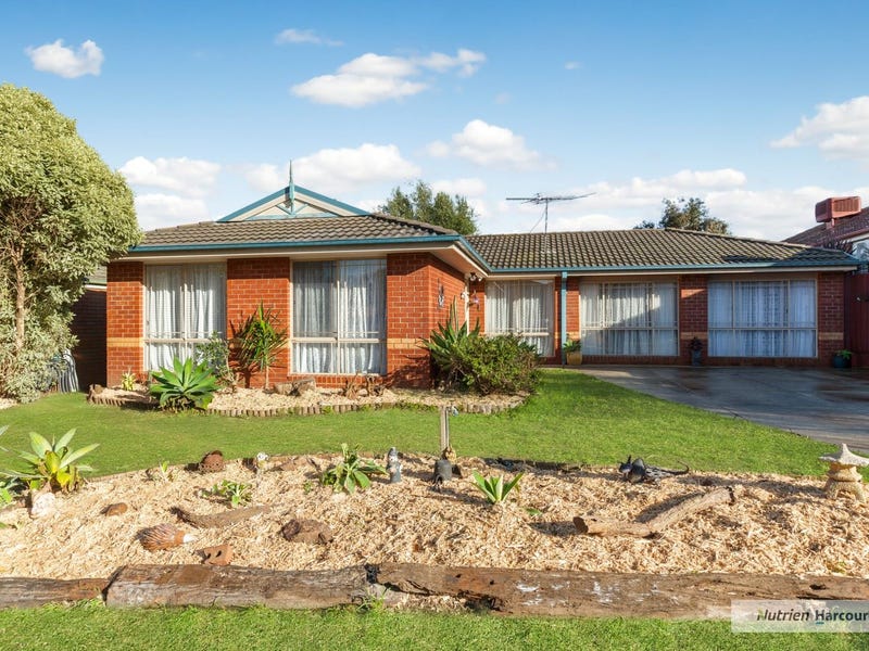 17 Lyons Way, Wallan, Vic 3756 Property Details