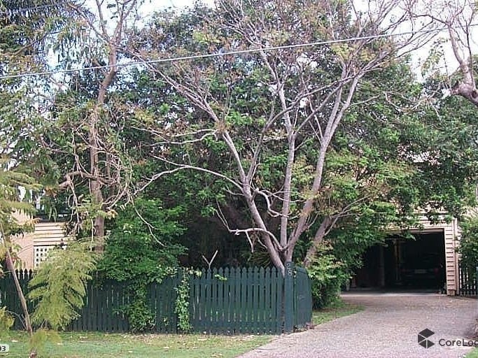 28 Wylie Street, Graceville, Qld 4075 Property Details