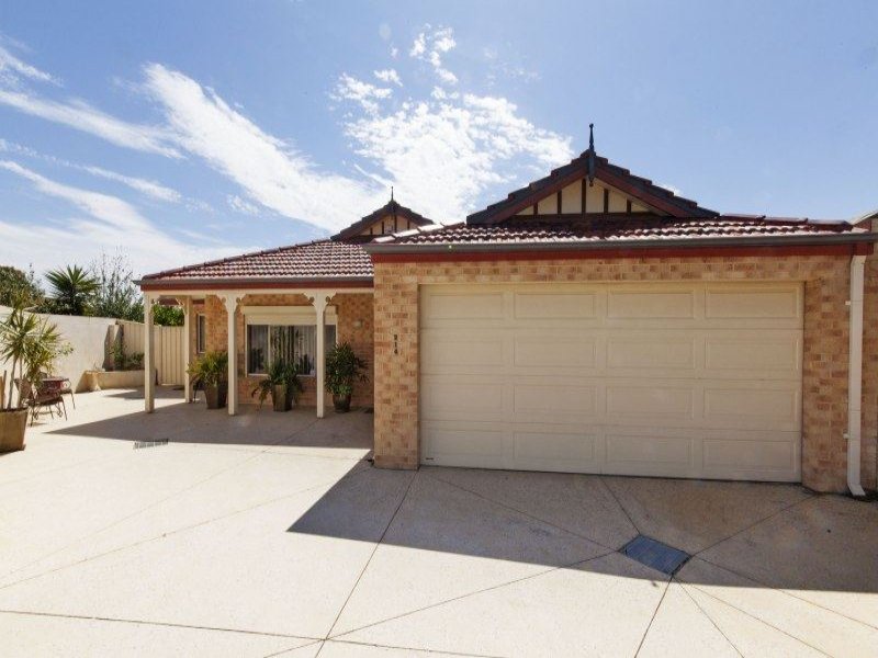 216 Glen Iris Drive, Jandakot, WA 6164