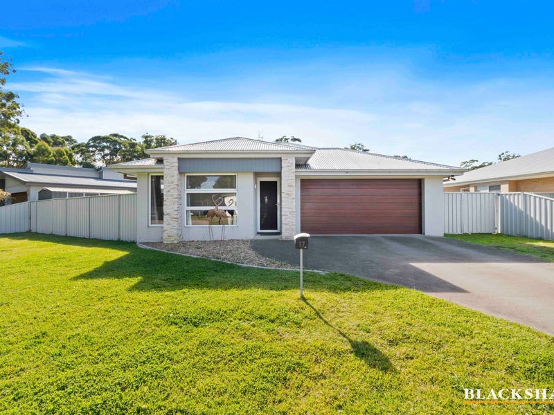 17 Martin Place, Broulee, NSW 2537 House for Sale