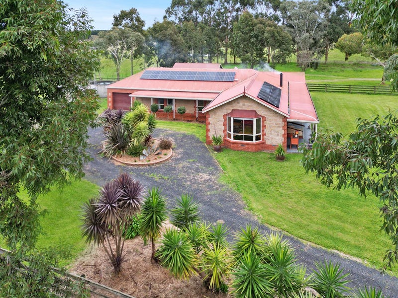 197 Menzies Lane, Casterton, Vic 3311 Property Details