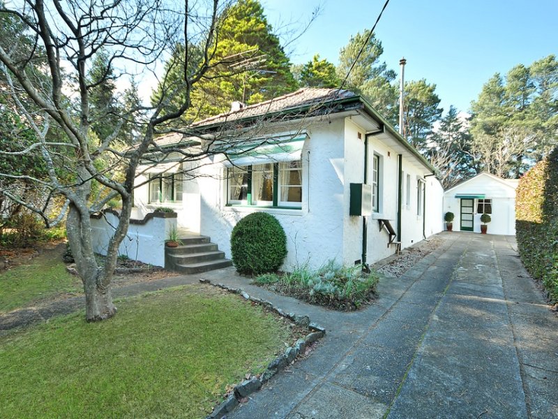 18 Albert Street, Leura, NSW 2780