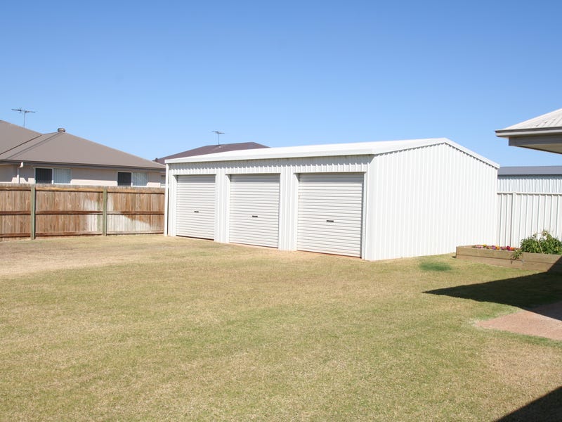 11 Sandown Street, Emerald, QLD 4720