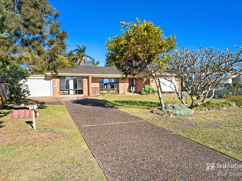 12 Bent Street, Fingal Bay, NSW 2315