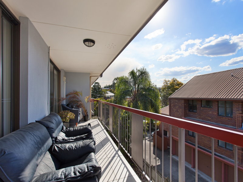 5/20 Holland Street, Toowong, Qld 4066 Property Details